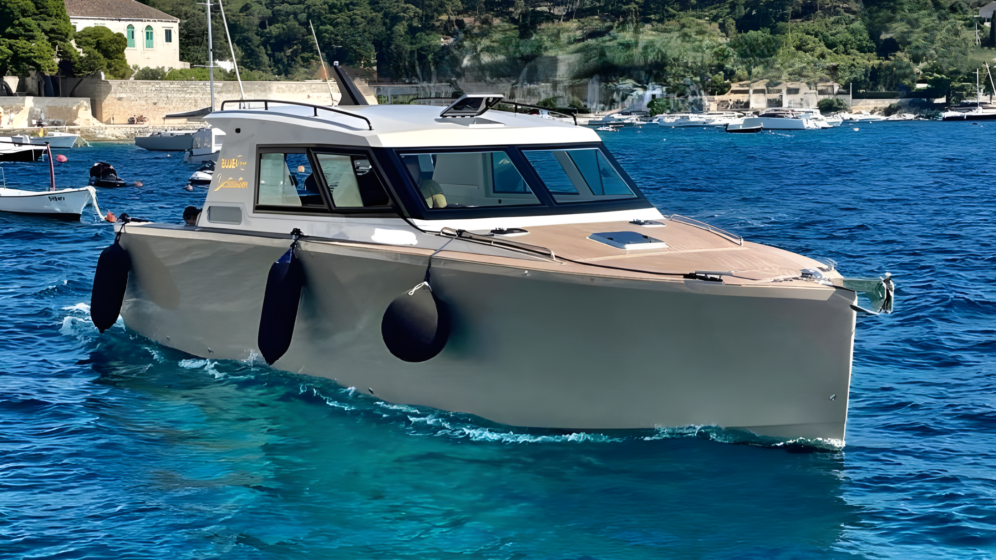 Mr travel hvar aliscaf boat