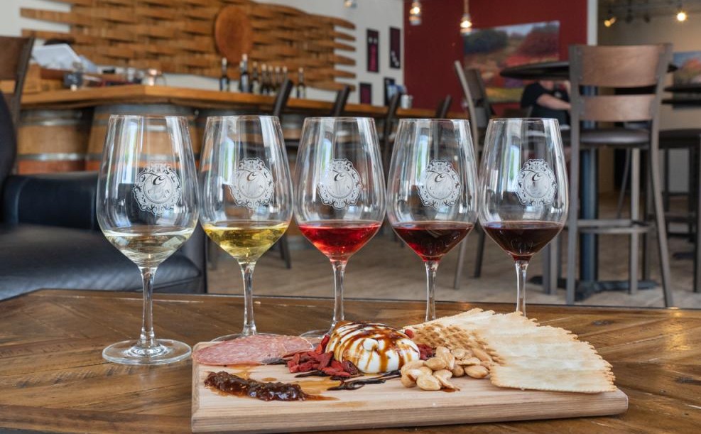 Mr travel wine tasting